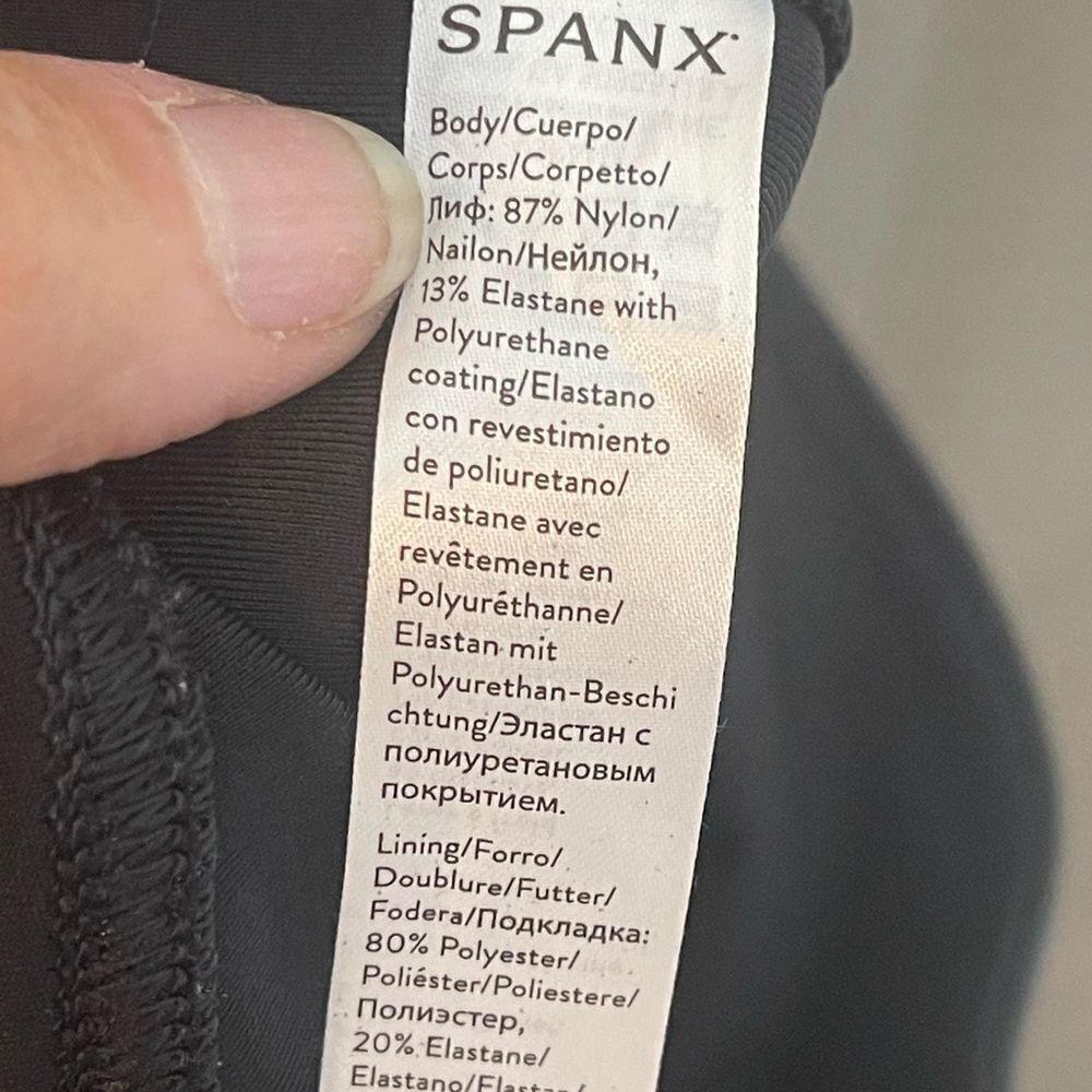 Spanx faux black leather leggings, size medium‎ - Picture 13 of 16